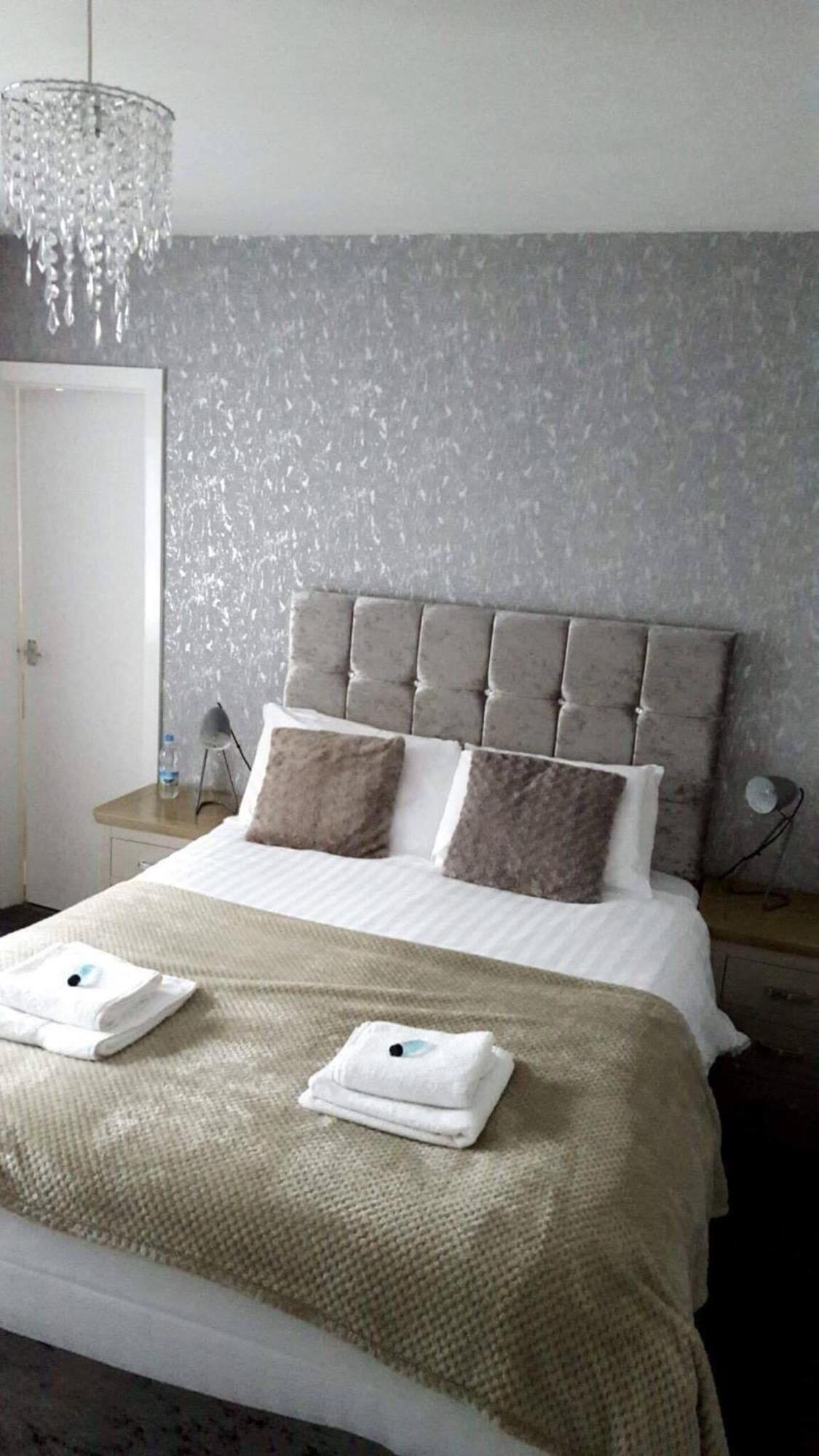 The Bull Hotel Valley Room photo